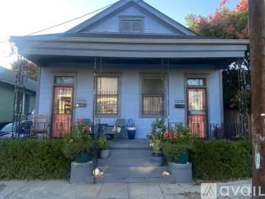 Main picture of 1228 Independence St