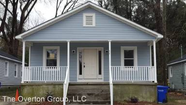 Main picture of 415 W 3rd St