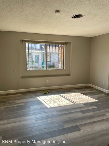 Main picture of 37 Paradise Vly N