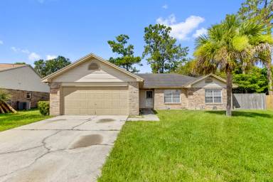 Main picture of 10830 Wahine Dr N