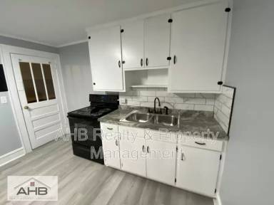 Main picture of 426 S Beaumont Ave