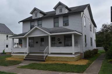 Main picture of 619 Hepburn St