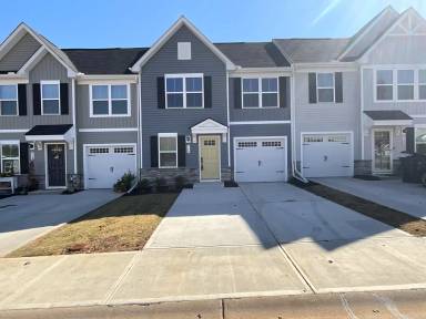 Main picture of 710 Cresslyn Ct