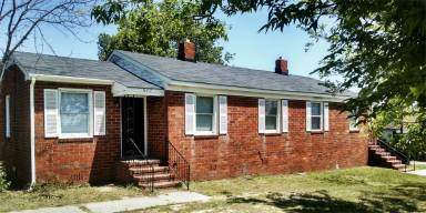 Main picture of 653 Crestlyn Dr