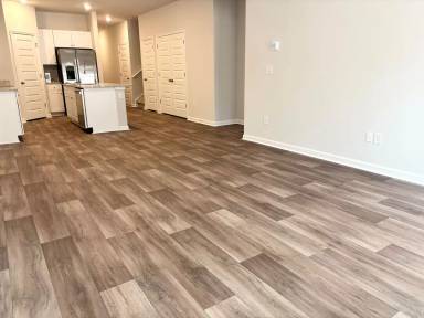 Main picture of 1033 Arborwood Ln SW