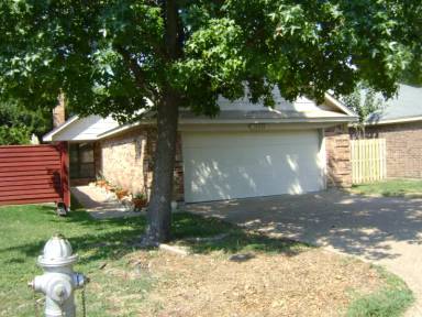 Main picture of 10622 Tall Oak Dr
