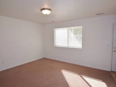Main picture of 539 W 300 S