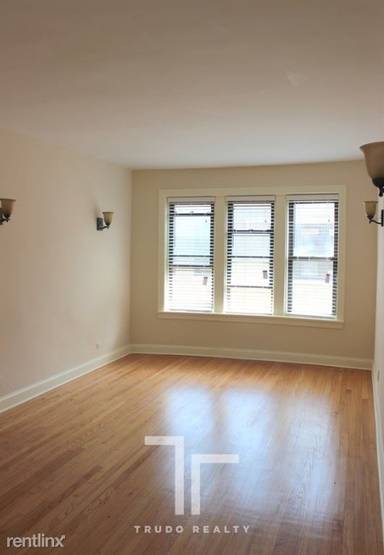 Main picture of 4034 N Ashland Ave