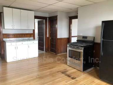 Main picture of 19 Almont Ave