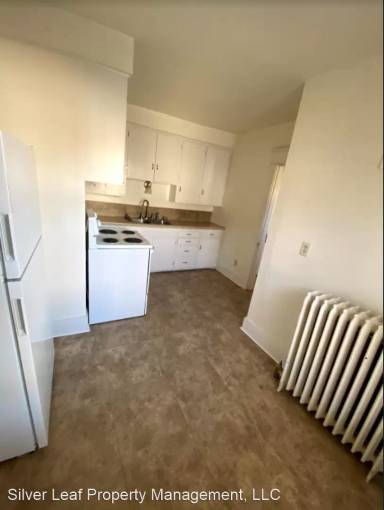 Main picture of 1014 Broadway N