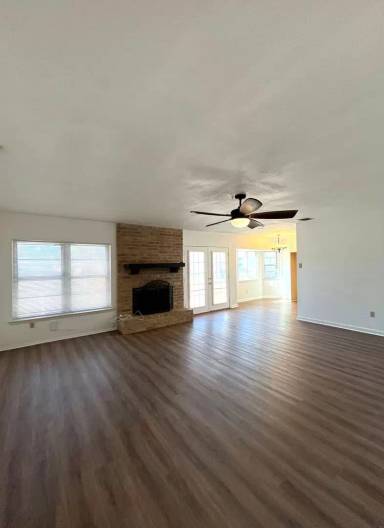 Main picture of 4975 Grey Hawk Dr