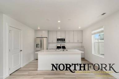 Main picture of 3401 S Tamayo Pl
