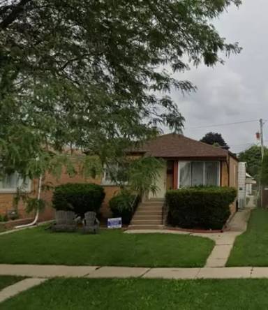 Main picture of 2340 West St