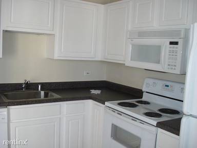 Main picture of 10 E Ontario St Apartments