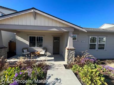 Main picture of 2997 Pinos Way