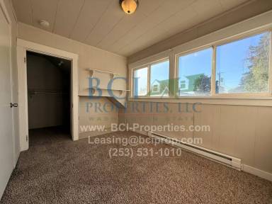 Main picture of 411 5th Ave NW