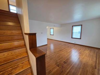 Main picture of 1410 W 2nd St
