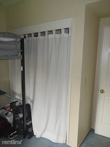Main picture of 1201 Duke Dr
