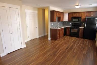 Main picture of 623 S Wolcott St