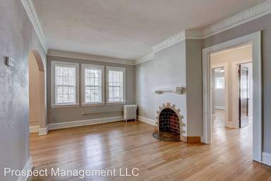 Main picture of 5411 W Wisconsin Ave