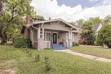 Main picture of 2627 Fort Ave