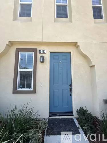 Main picture of 12432 Constellation St