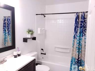 Main picture of 819 Charlie Pl