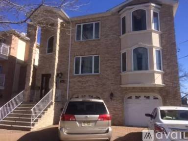 Main picture of 146 Ivy St