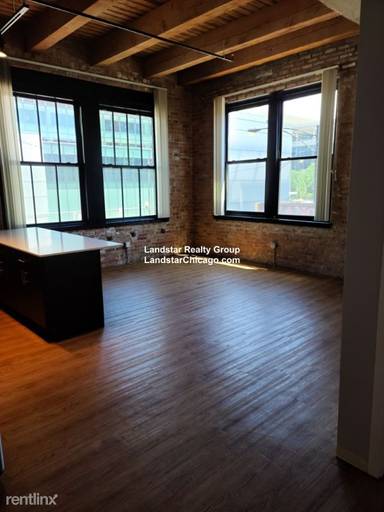 Main picture of 125 E 21st St