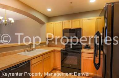Main picture of 1727 N Pearl St