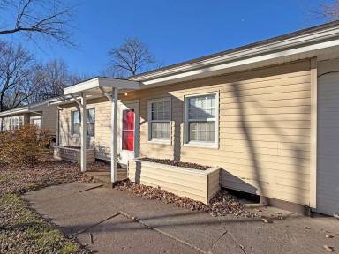Main picture of 1951 S Virginia Ave