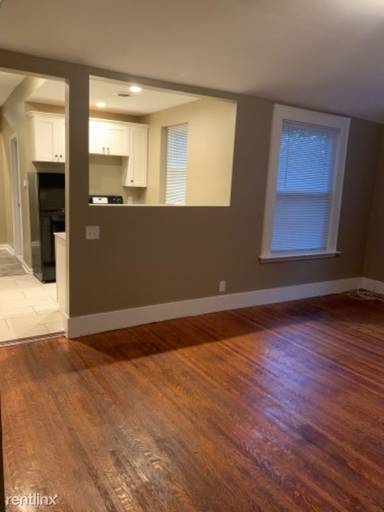 Main picture of 1050 Lake Ave