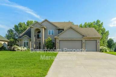 Main picture of 4939 128th St N