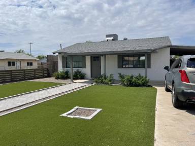 Main picture of 318 N Palm St