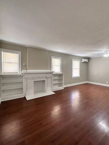 Main picture of 1909 Taylor St