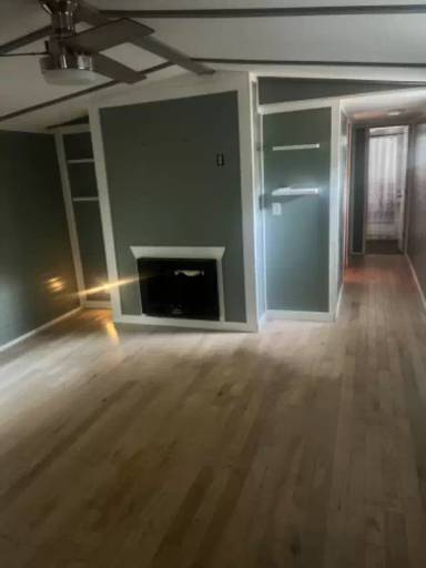Main picture of 9 Playground Rd