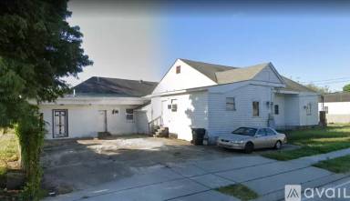 Main picture of 2035 Arts St