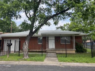 Main picture of 416 N 12th St