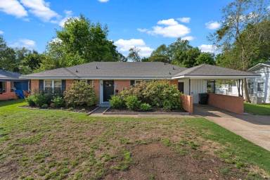 Main picture of 119 Charles Ave