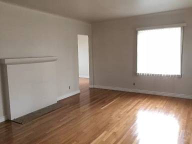 Main picture of 4128 S Victoria Ave