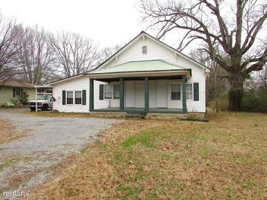 Main picture of 1524 Peach Orchard Rd NW