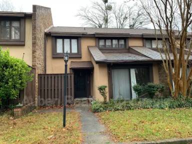 Main picture of 169 Lionsgate Dr