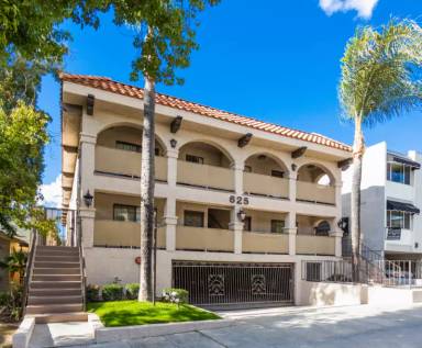 Main picture of 625 E Palm Ave