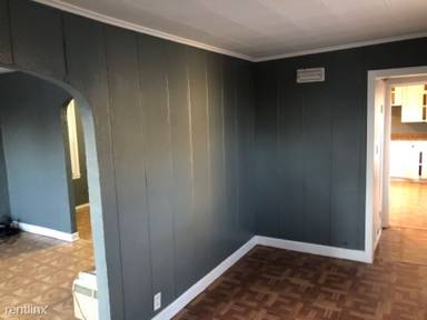 Main picture of 2322 W 18th Pl