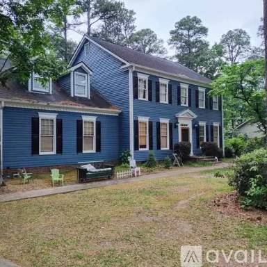 Main picture of 205 Queensberry Dr