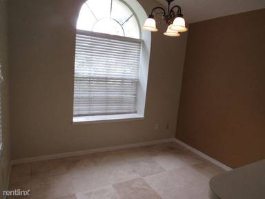 Main picture of 696 Barrington Cir