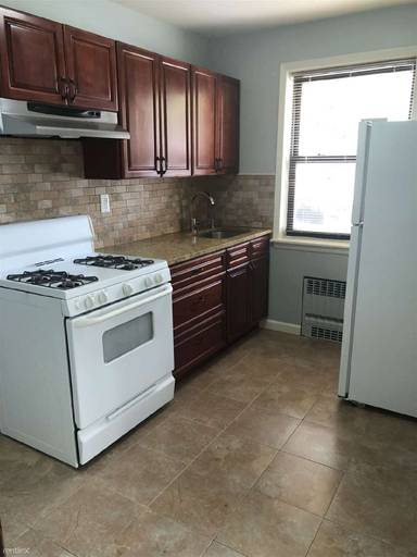 Main picture of 1923 Palmetto St
