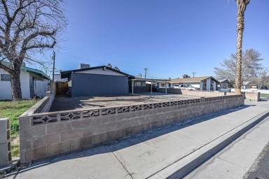 Main picture of 425 Lenore St