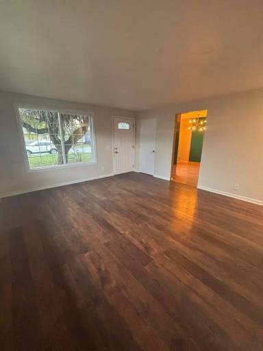 Main picture of 2172 Golden Gardens St