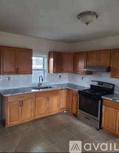 Main picture of 19 Franklin St